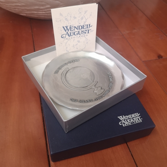 Vintage Wendell August Teacher Tribute Coaster Hand Hammered 4.5" Gift - Picture 3 of 5